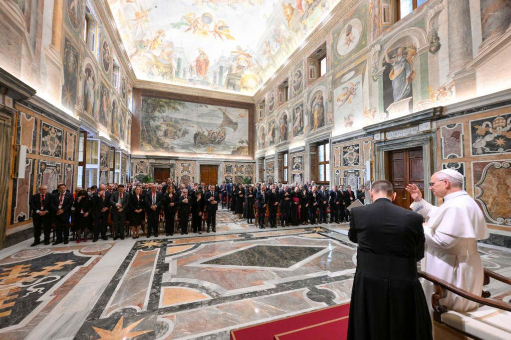 Pope leo body audience