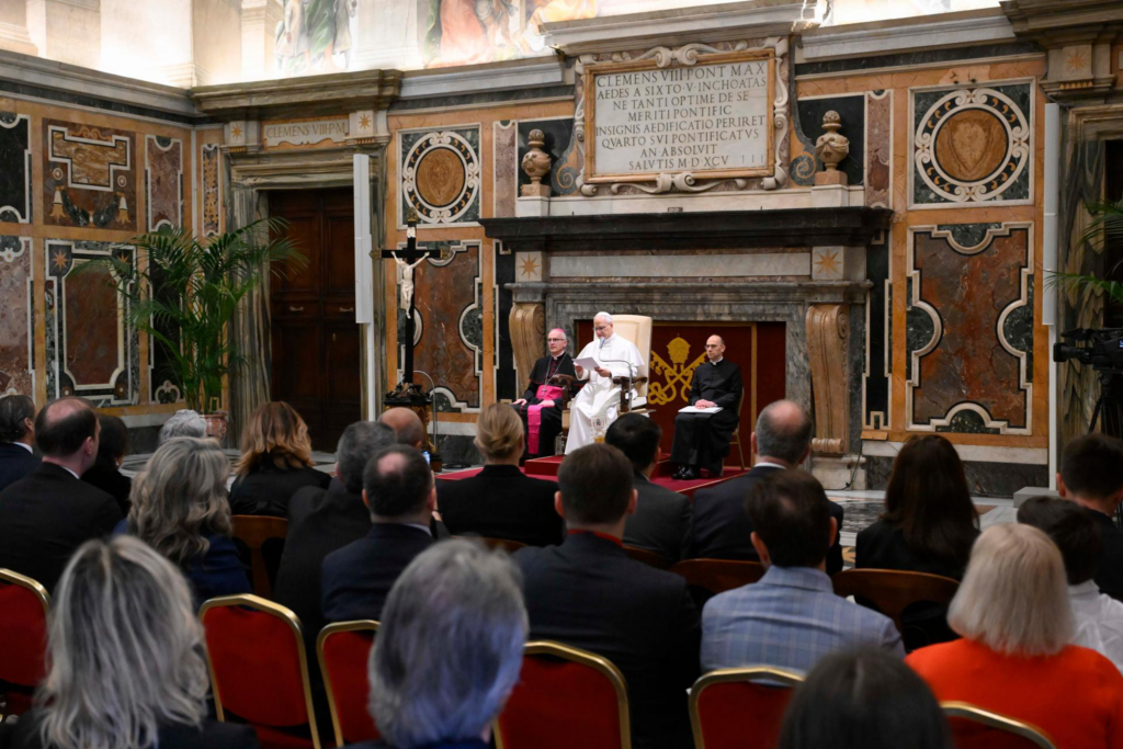 Pope leo body audience