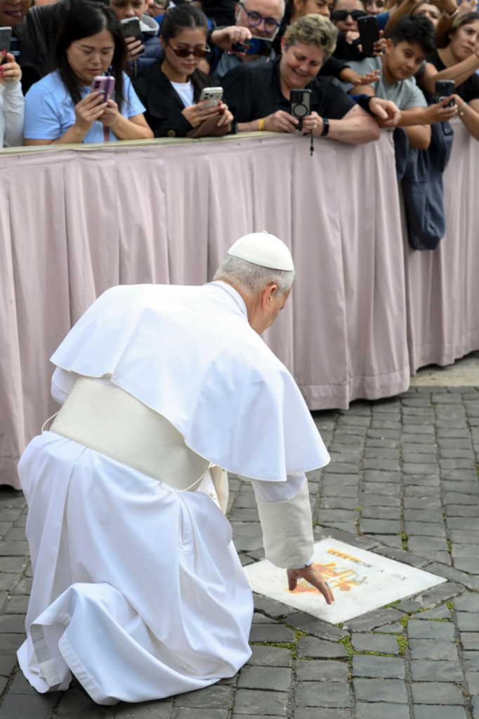 Pope leo pope paul body