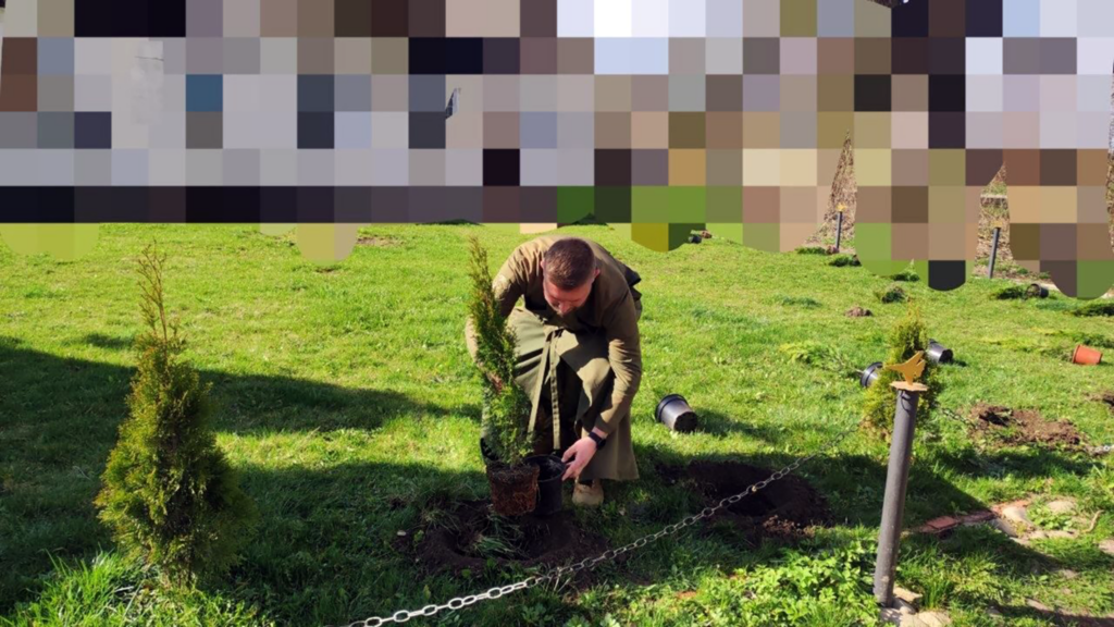 Tree planting censored head