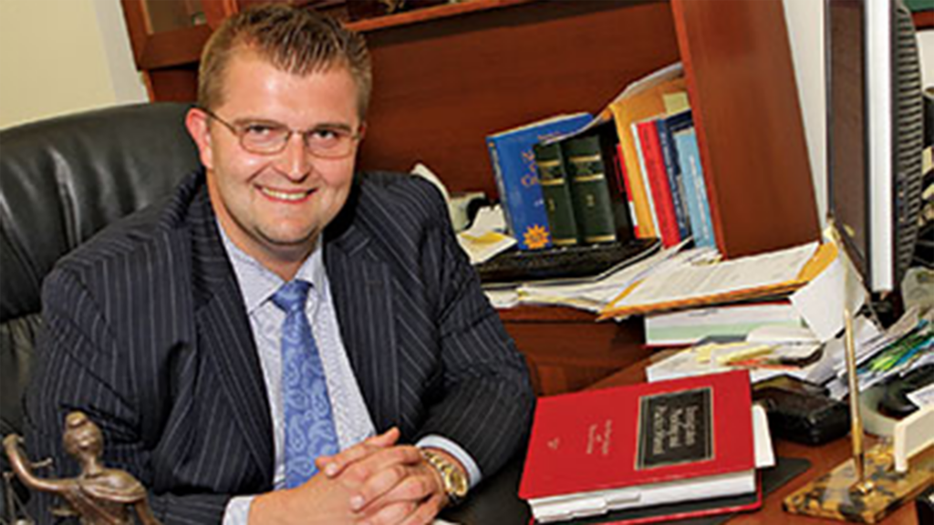 Adwokat w nj na sprawy kryminalne cywilne wpadkowe oraz imigracyjne michael brucki w linden