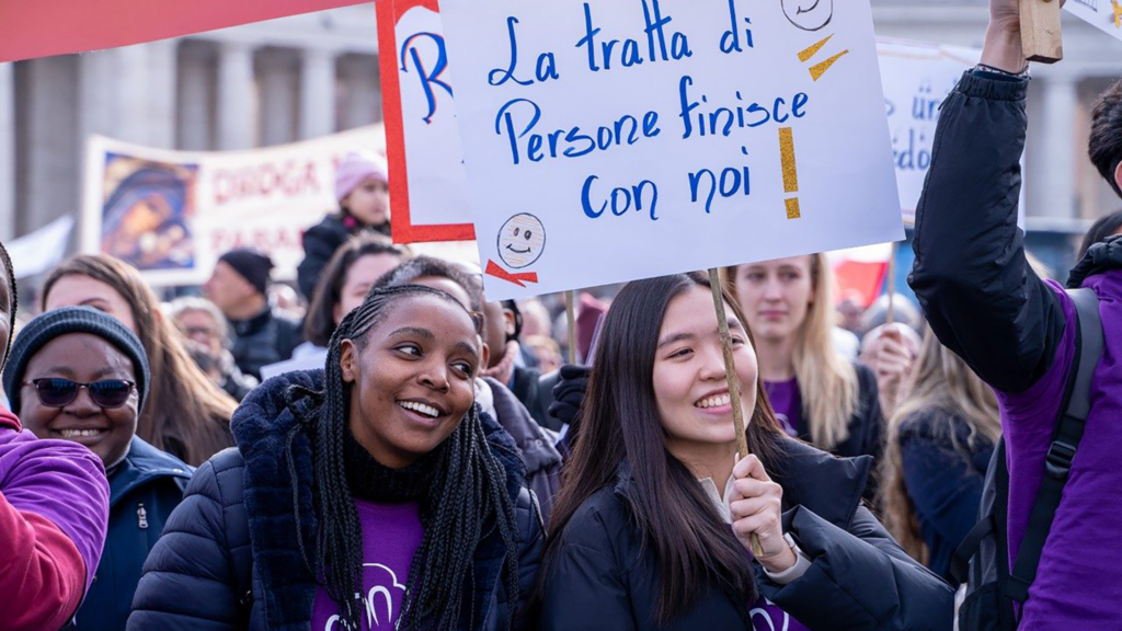 End trafficking body