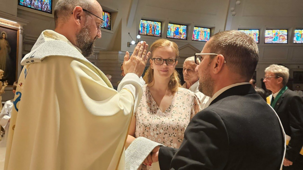 Marriage day vatican head