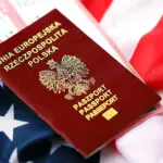 Polski paszport biometryczny leżący na fladze amerykańskiej — odnowienie paszportu w konsulacie RP w USA