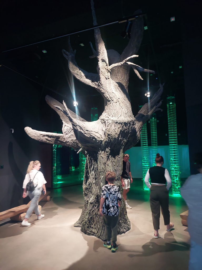 Tree ewa body