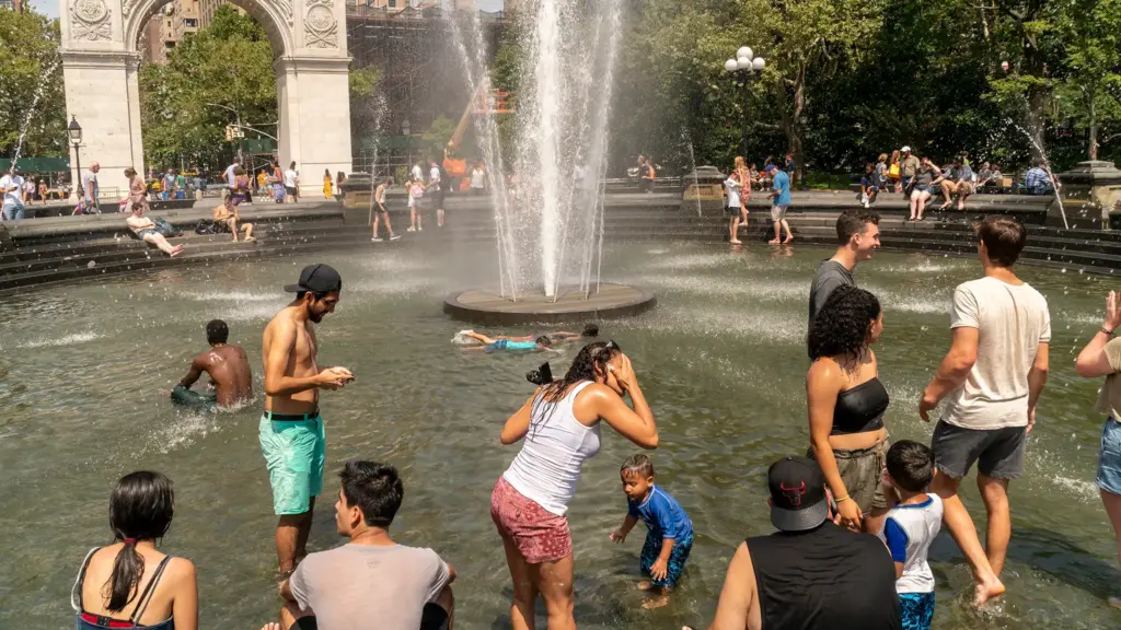 Washington square park fontanna upaly nowy jork