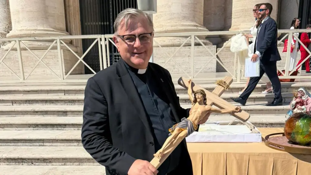 Gifted cross vatican wroclaw head