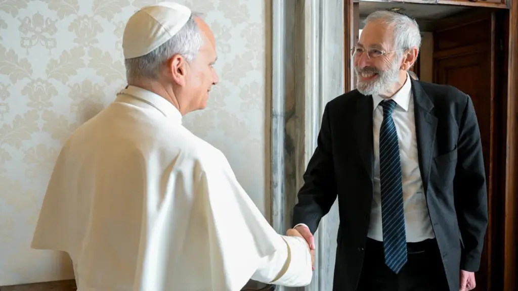 Solidarity pope religions head