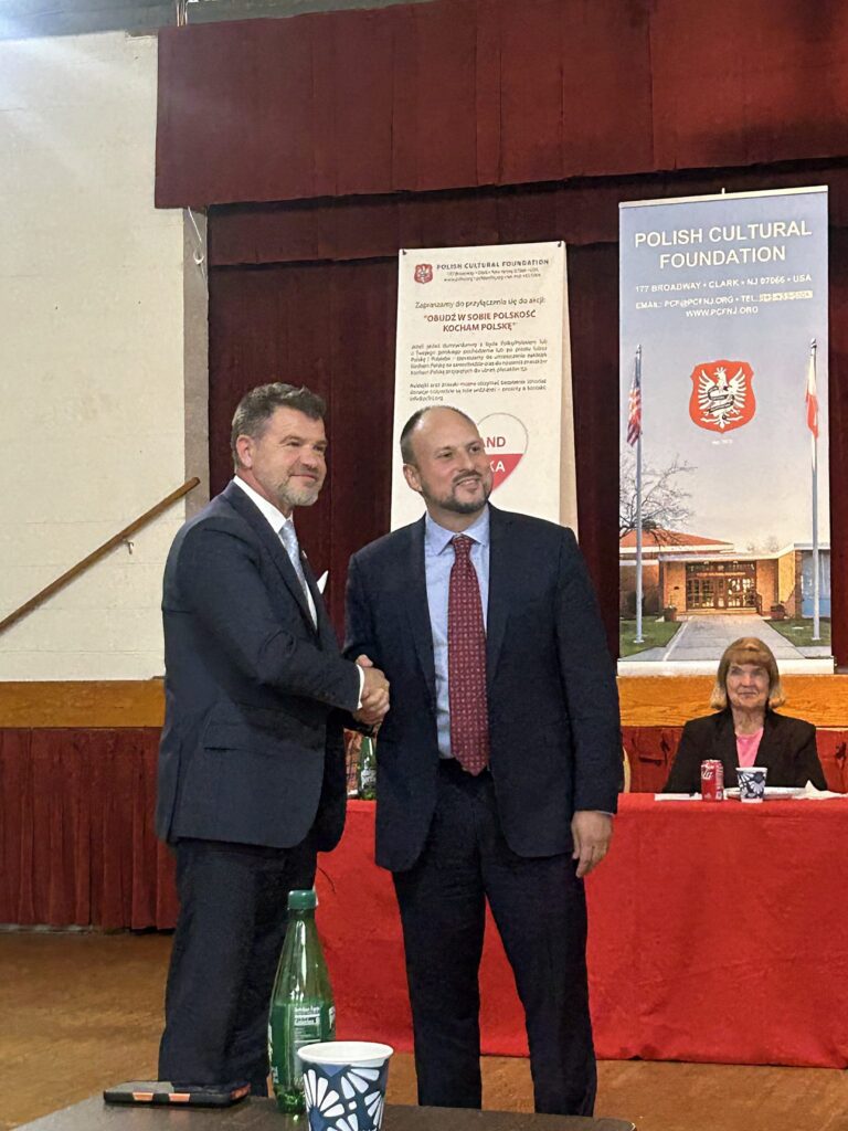 Marcin Rybak po wyborze na Wielkiego Marszałka 90. Parady Pułaskiego, Clark NJ, 15 października 2026 – zdjęcie 9