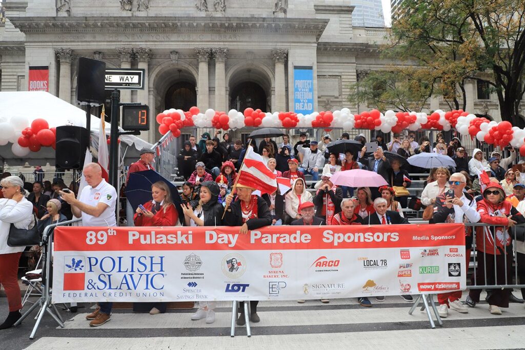 89. Parada Pułaskiego w Nowym Jorku – polonez, Główny Marszałek i służby mundurowe