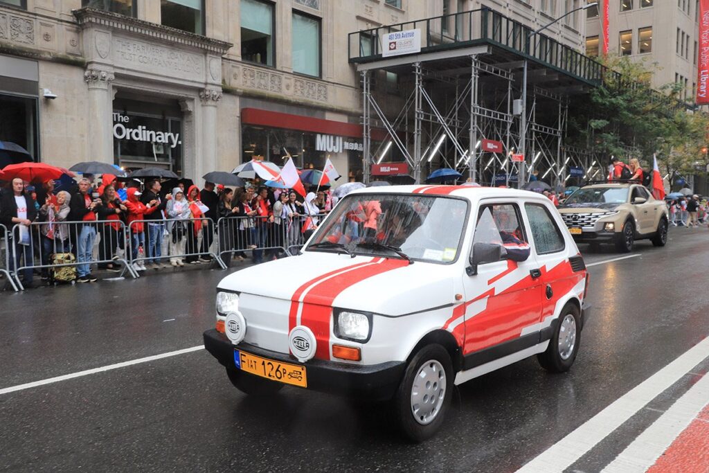 89. Parada Pułaskiego w Nowym Jorku – weterani, harcerze i polonijne firmy