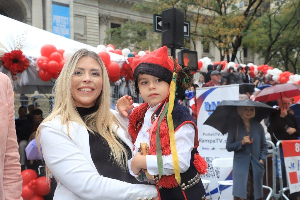 89. Parada Pułaskiego w Nowym Jorku – parafie, szkoły i Greenpoint