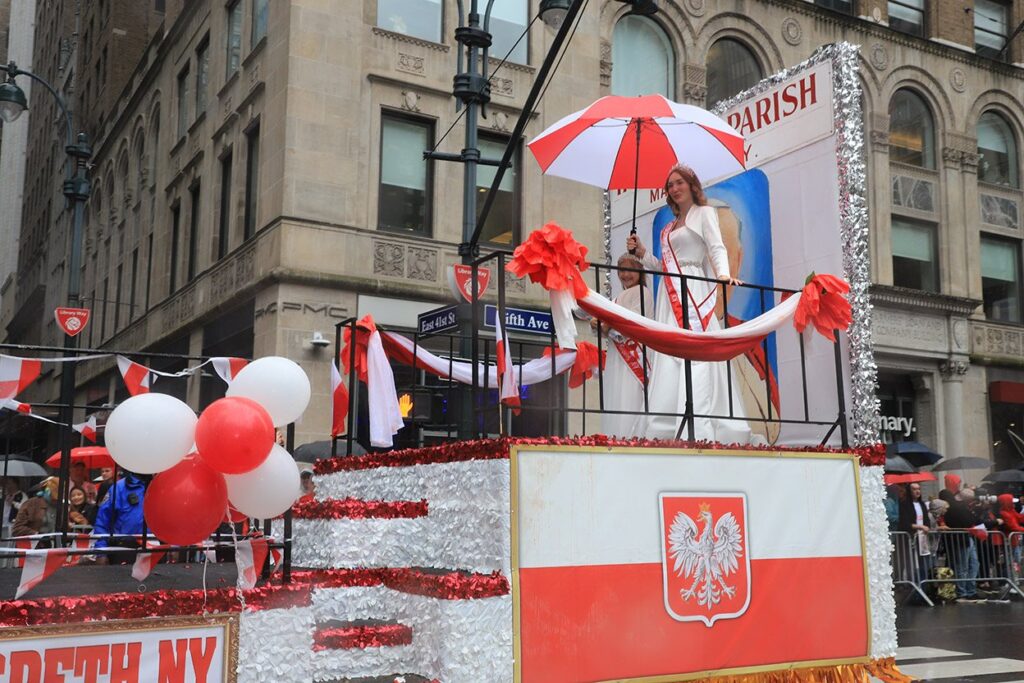 89. Parada Pułaskiego w Nowym Jorku – parafie, szkoły i Greenpoint