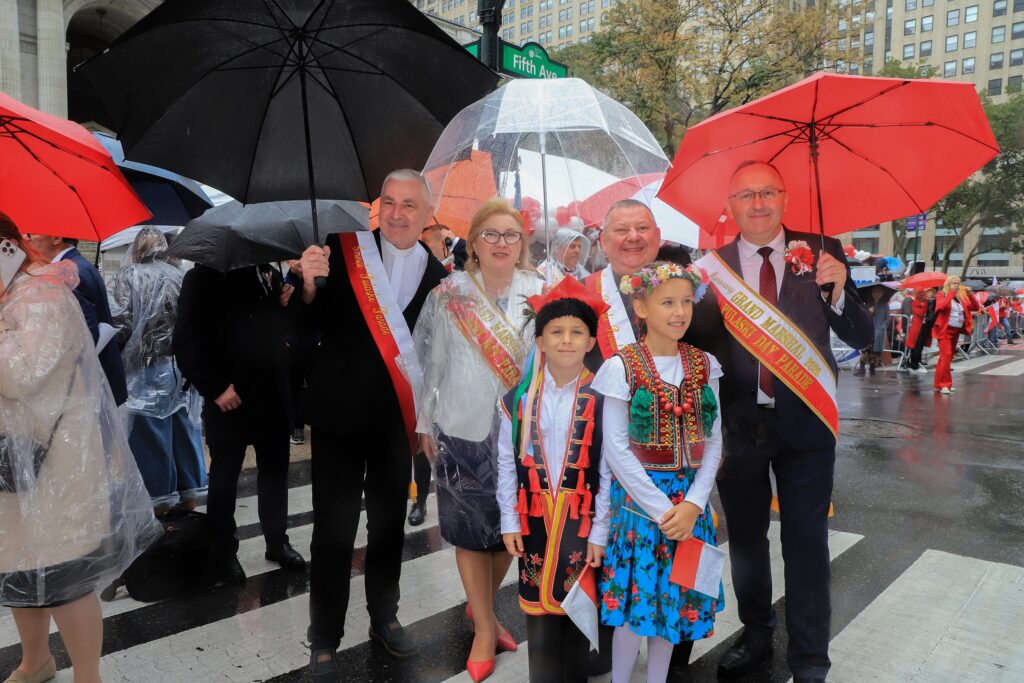 89. Parada Pułaskiego w Nowym Jorku – parafie, szkoły i Greenpoint