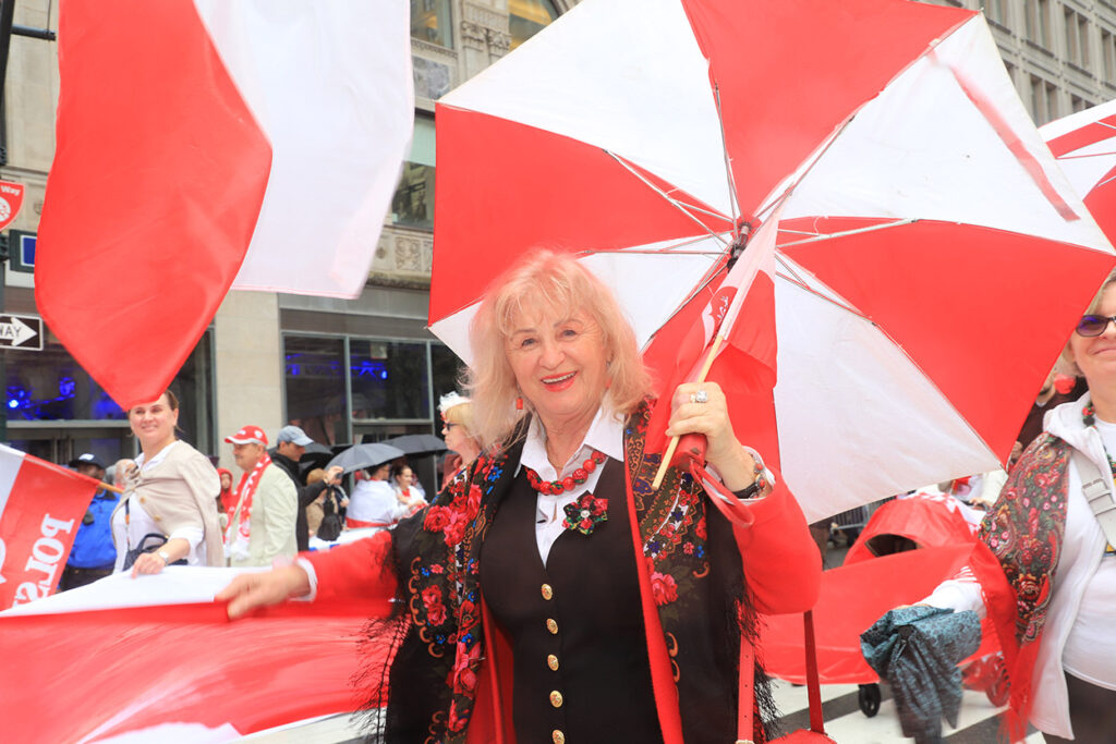 89. Parada Pułaskiego w Nowym Jorku – konsulat, unia kredytowa i samolot LOT-u