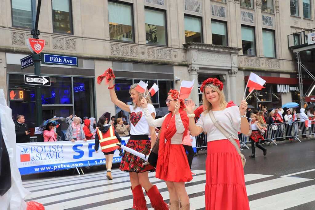 89. Parada Pułaskiego w Nowym Jorku – studenci, młodzież i Ridgewood