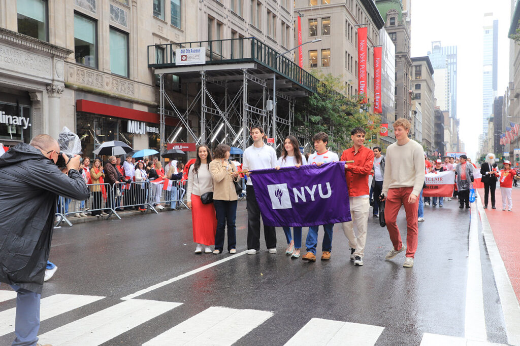 89. Parada Pułaskiego w Nowym Jorku – studenci, młodzież i Ridgewood