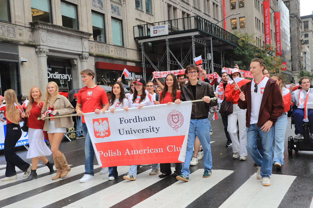 89. Parada Pułaskiego w Nowym Jorku – studenci, młodzież i Ridgewood