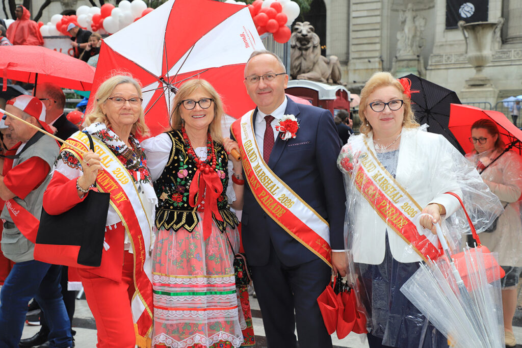 89. Parada Pułaskiego w Nowym Jorku – studenci, młodzież i Ridgewood