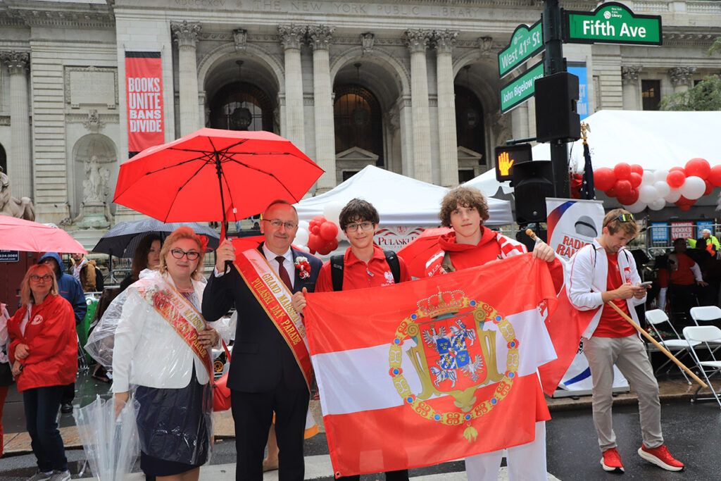 89. Parada Pułaskiego w Nowym Jorku – studenci, młodzież i Ridgewood