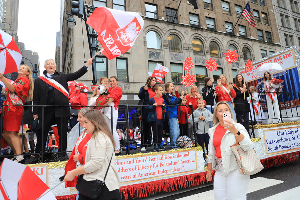 89. Parada Pułaskiego w Nowym Jorku – szkoły polonijne, Ozone Park i Long Island
