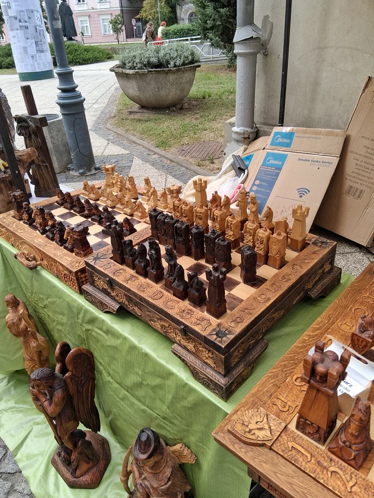 Sculpture chess