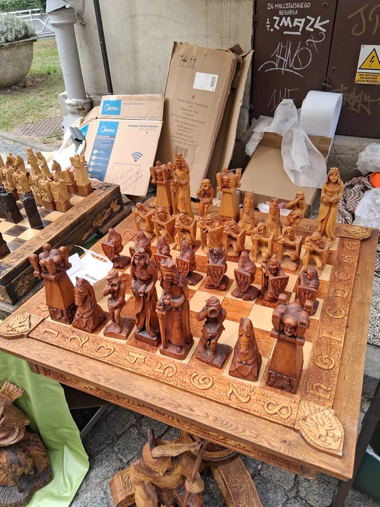 Sculpture chess